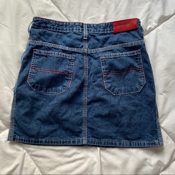 y2k Tommy Hilfiger Skirt - Picture 2 of 4